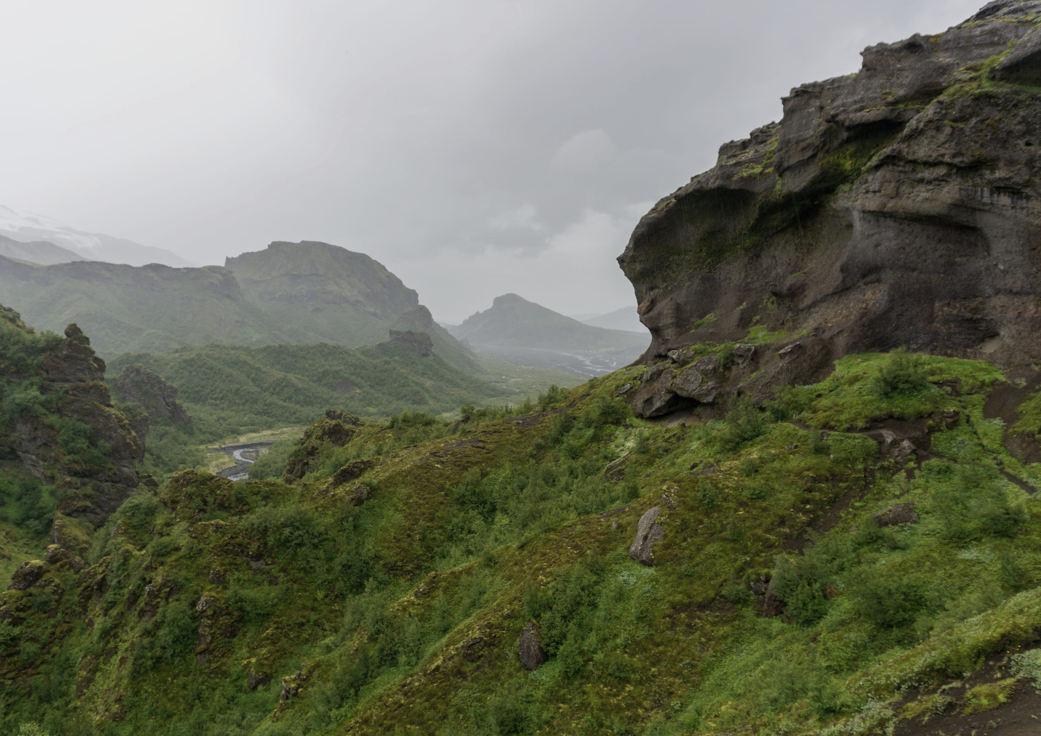 Fimmvörðuháls Trail landscape certificate route preview in Iceland
