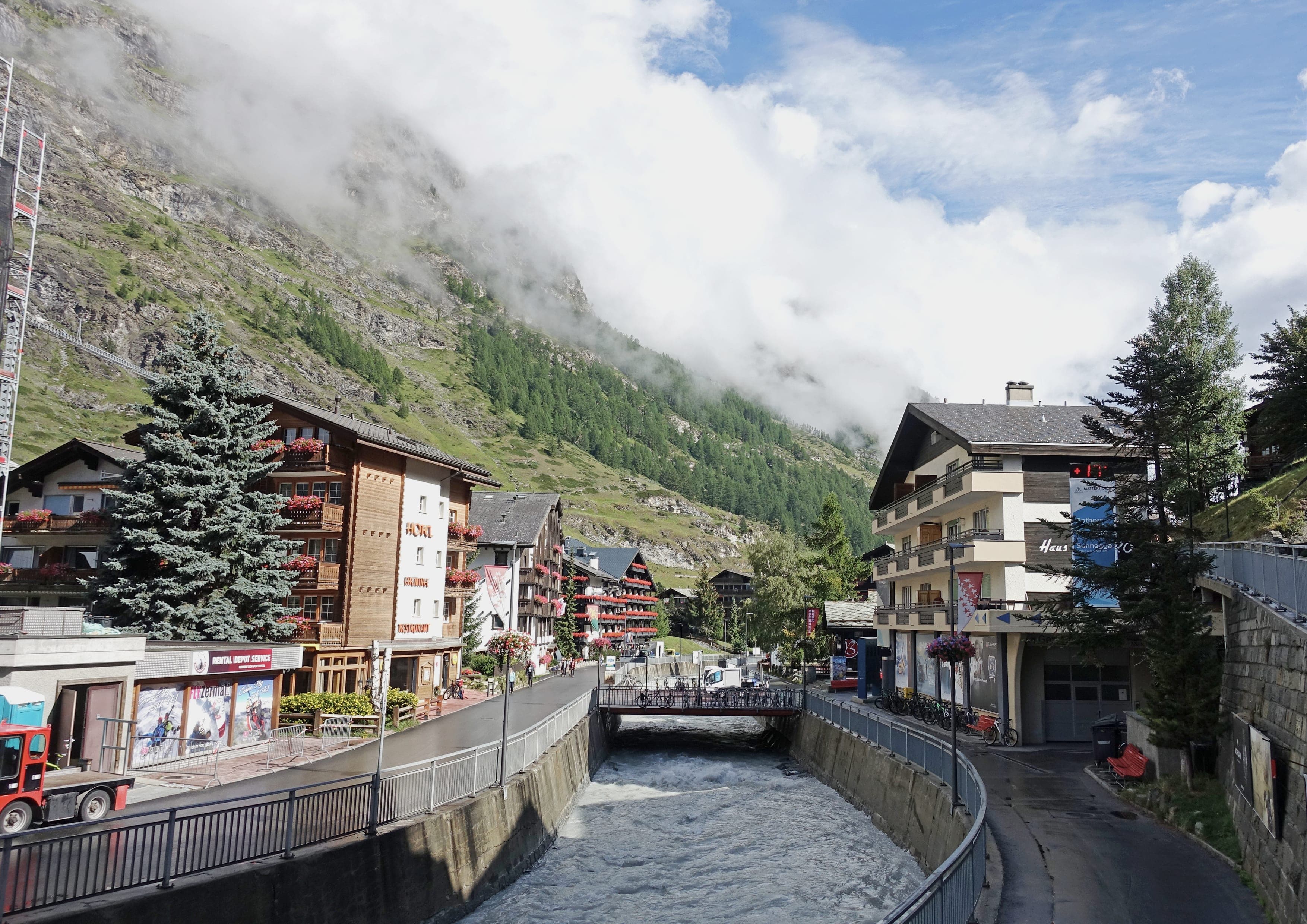 Matterhorn Trek landscape certificate route preview in Switzerland