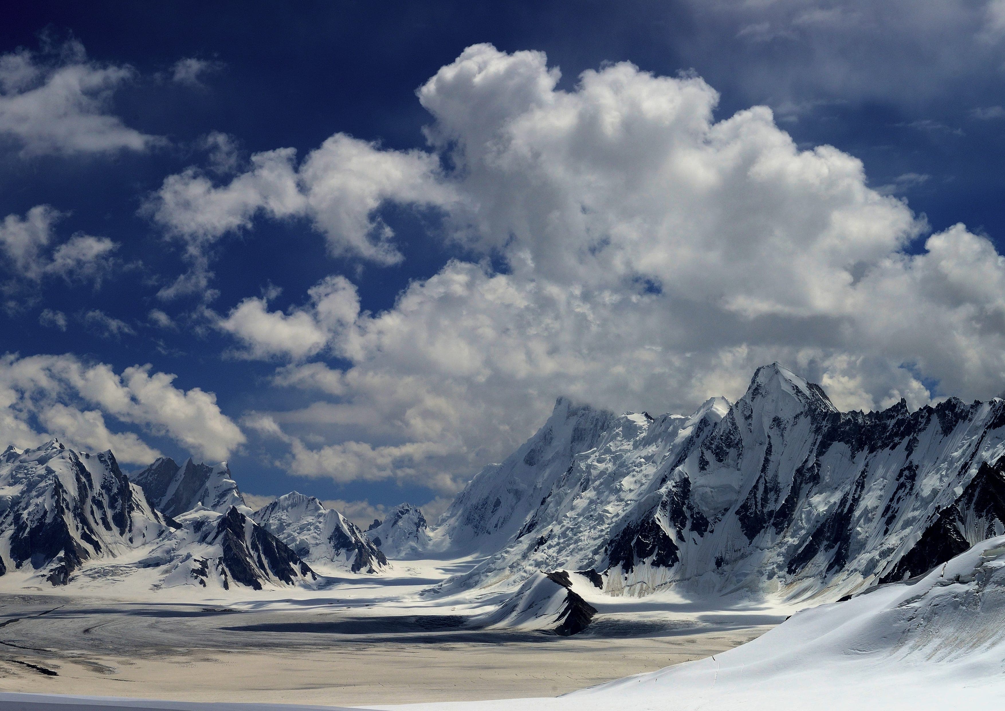 Snow Lake Out-and-Back Trek landscape certificate route preview in Pakistan