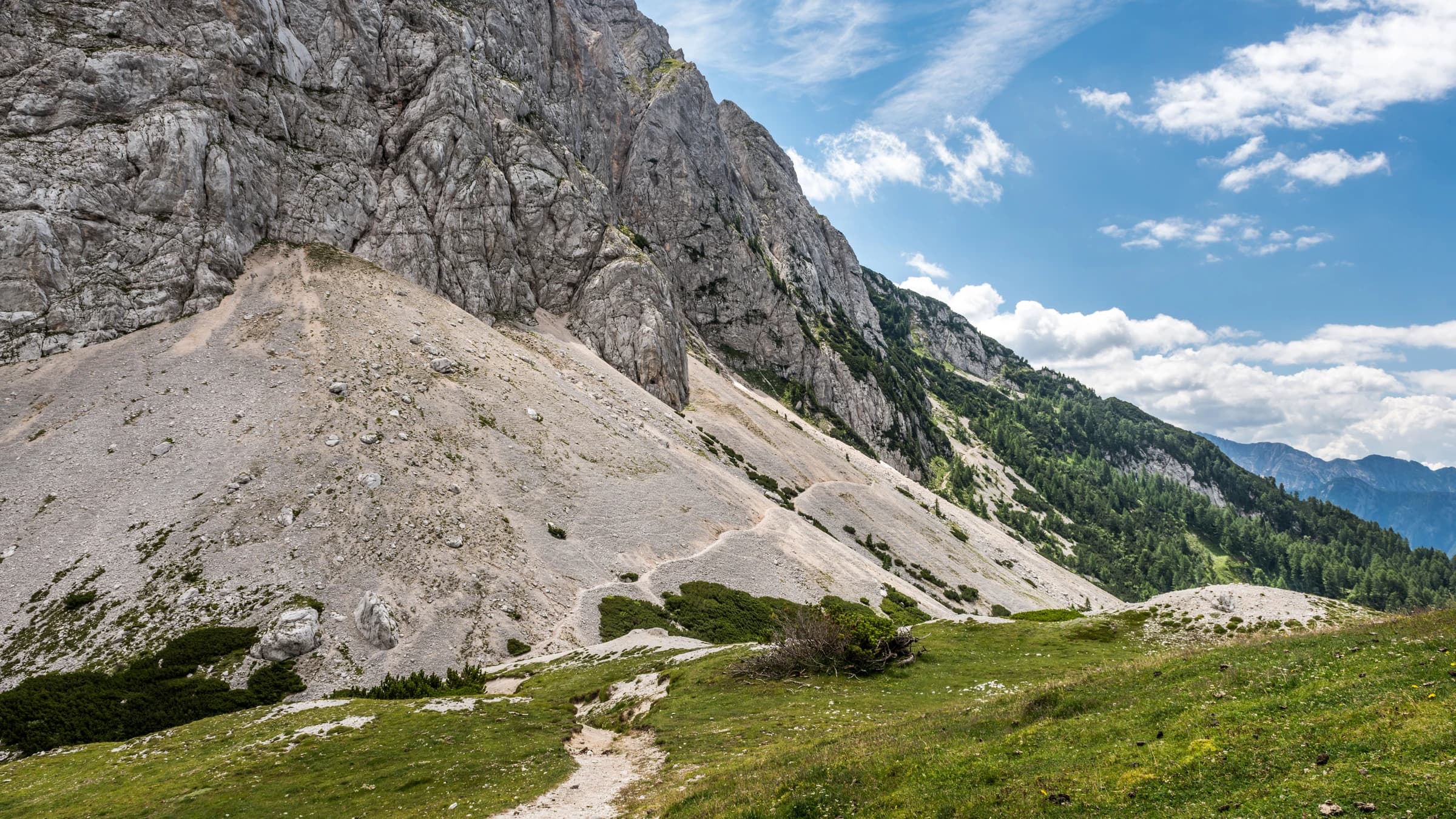 Slovenian Mountain Trail landscape certificate route preview in Slovenia